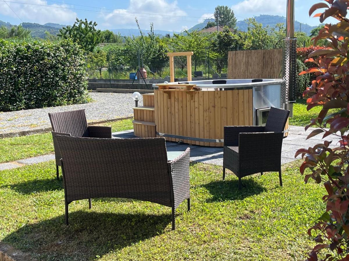 La Camelia Villa Massa e Cozzile Ngoại thất bức ảnh
