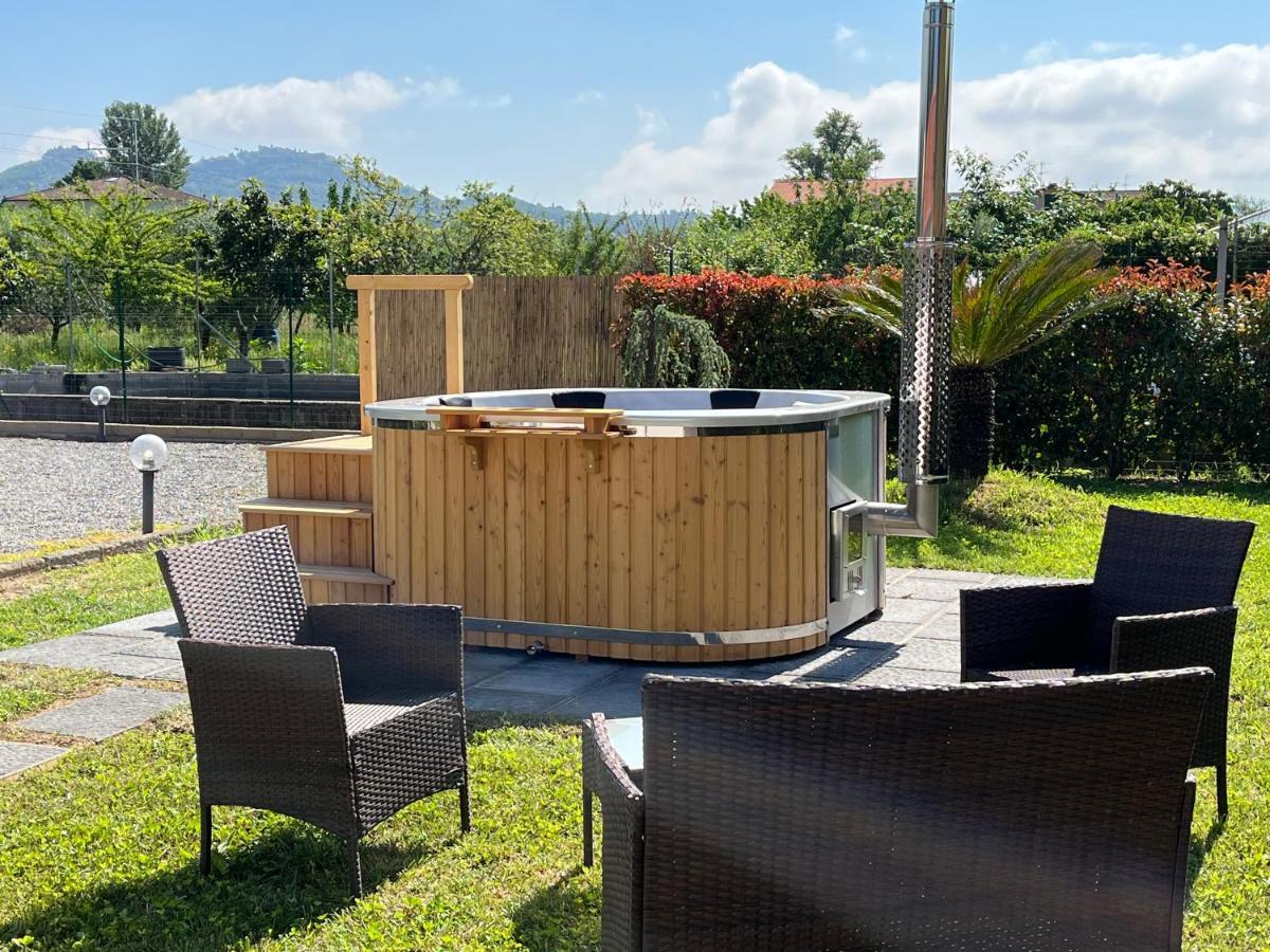 La Camelia Villa Massa e Cozzile Ngoại thất bức ảnh